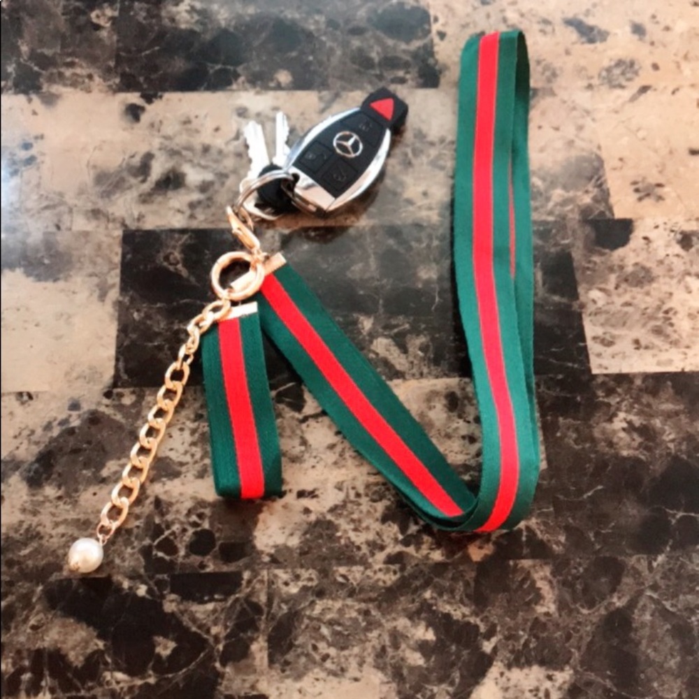 Green & red striped lanyard keychain